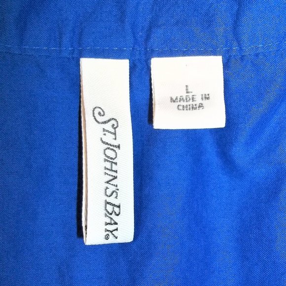 St. John's Bay Womens Top Blouse Size Large V-Neck Buttons Ruffles Sheer Blue - Picture 5 of 6